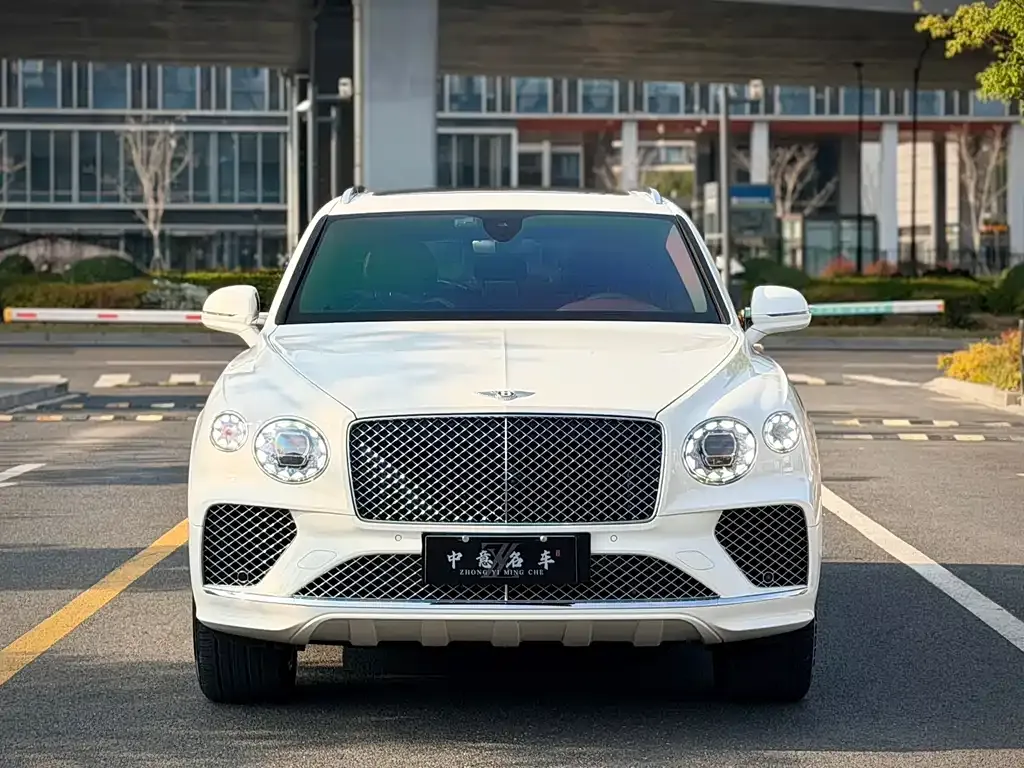 Bentley Bentayga — фото 6