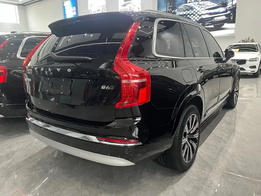 Volvo XC90 — фото 3