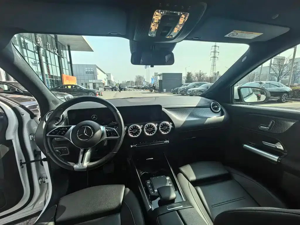 Mercedes-Benz GLA — фото 10