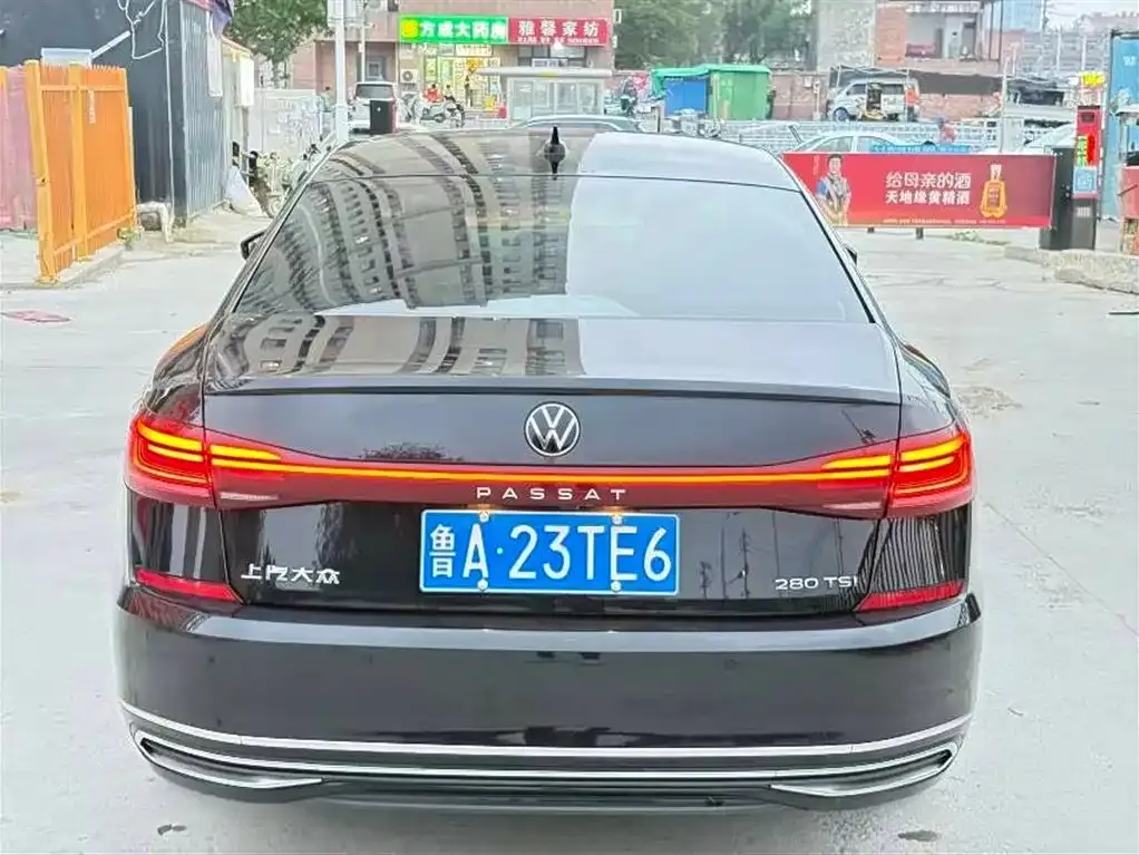 Volkswagen Passat — фото 8