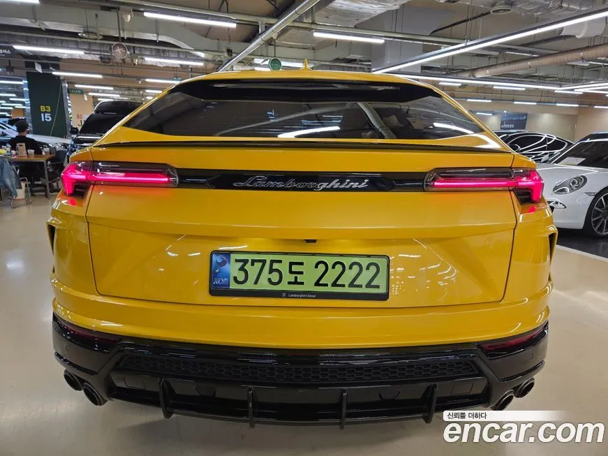 Lamborghini Urus — фото 10