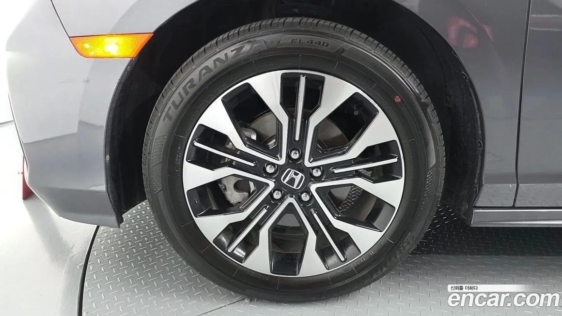 Honda Odyssey — фото 10