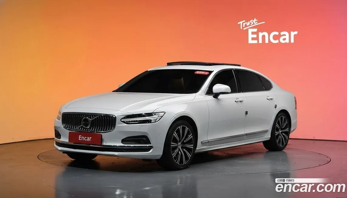 Volvo S90 — фото 1