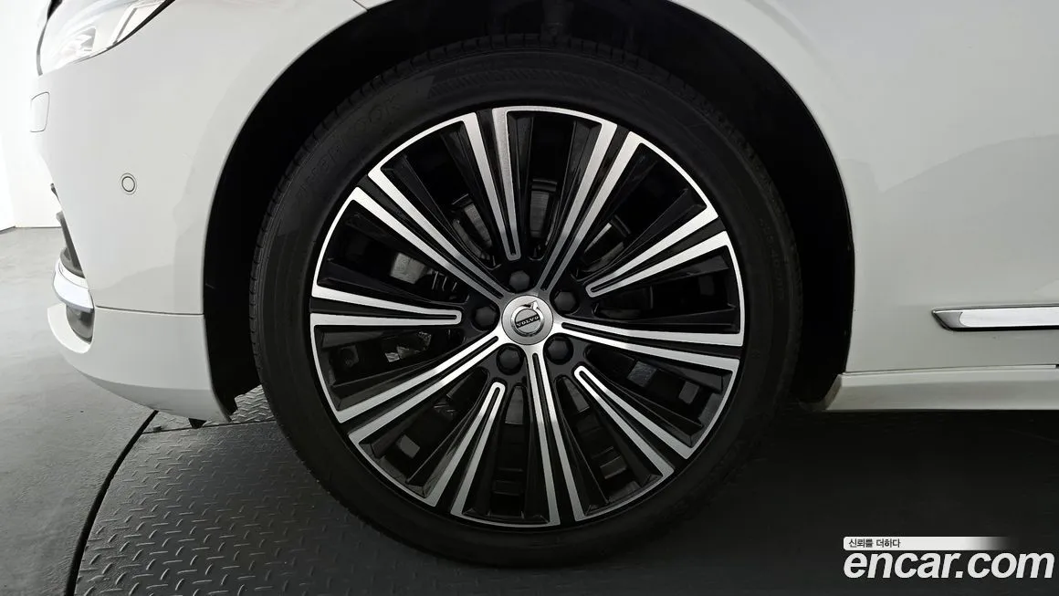 Volvo S90 — фото 8