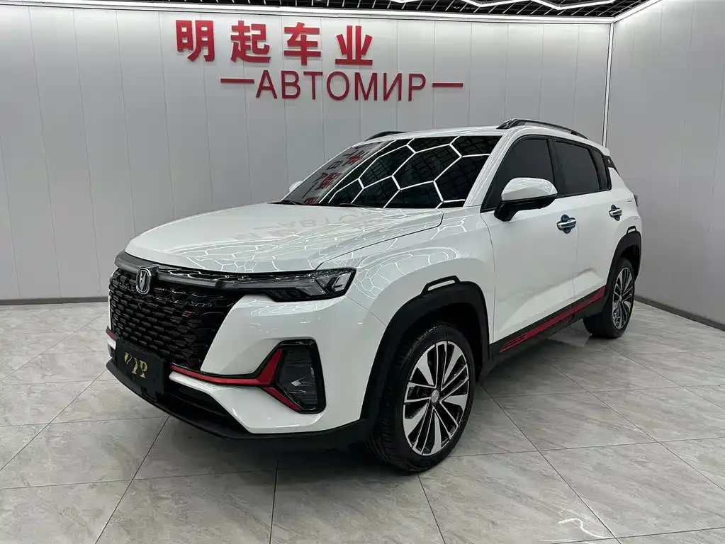 Changan CS35PLUS — фото 1