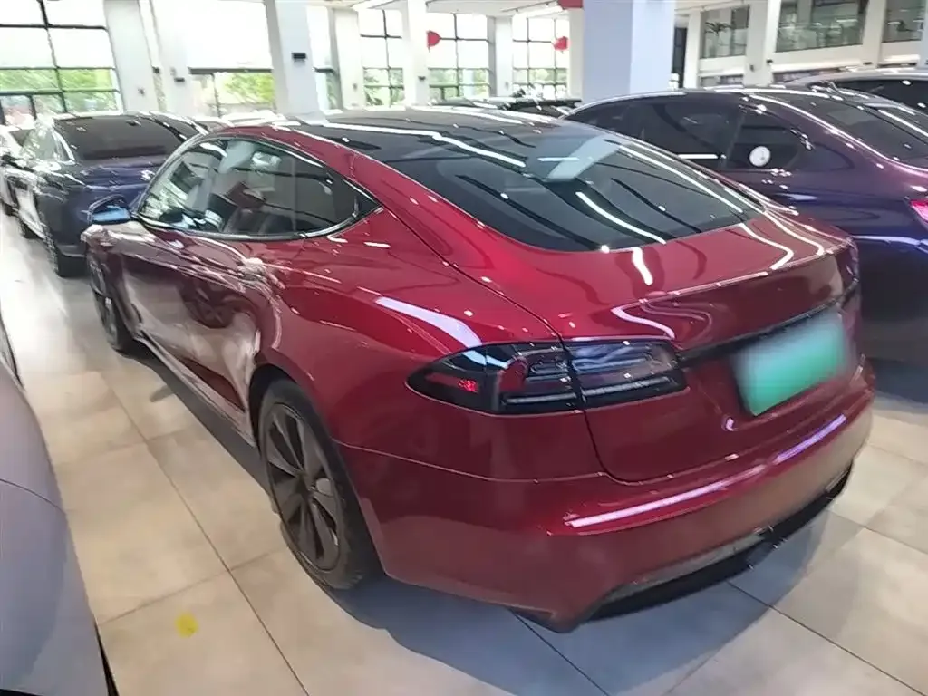 Tesla Model S — фото 7