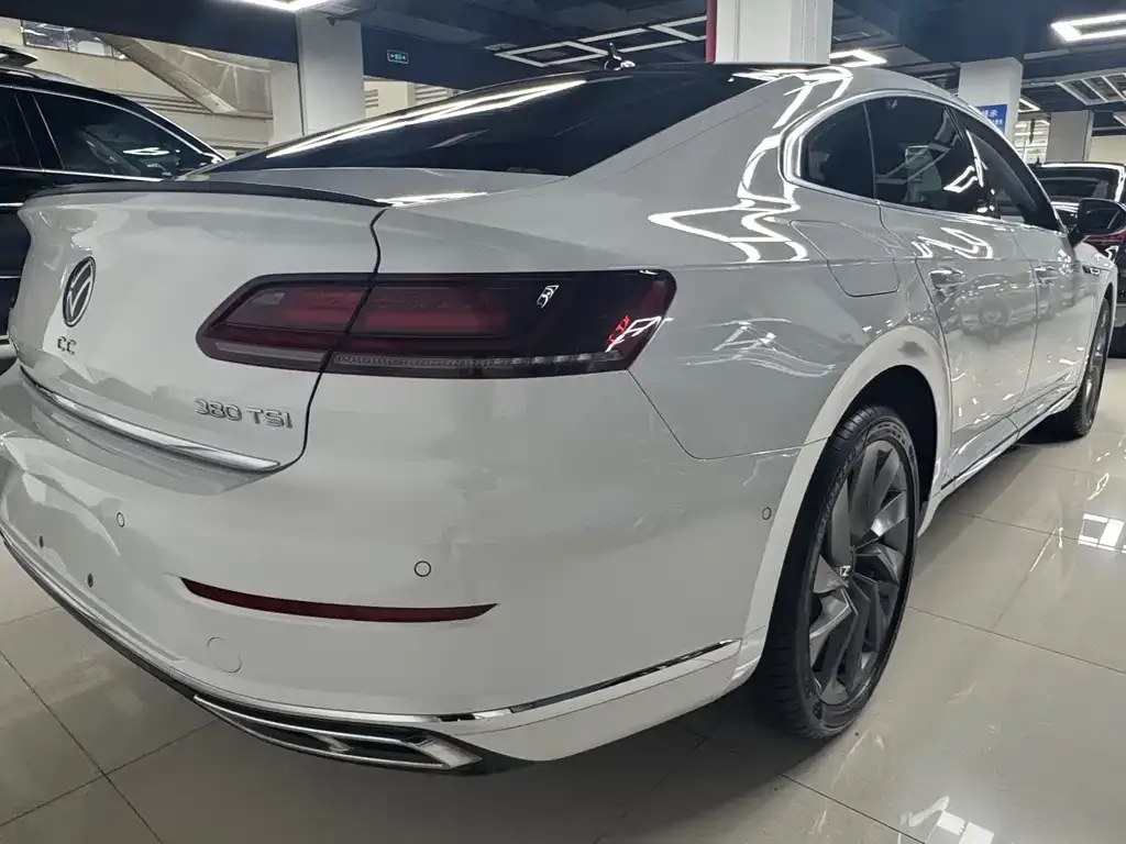 Volkswagen CC — фото 4