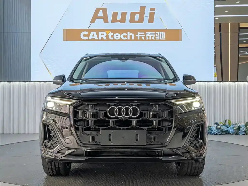 Audi Q7 — фото 7