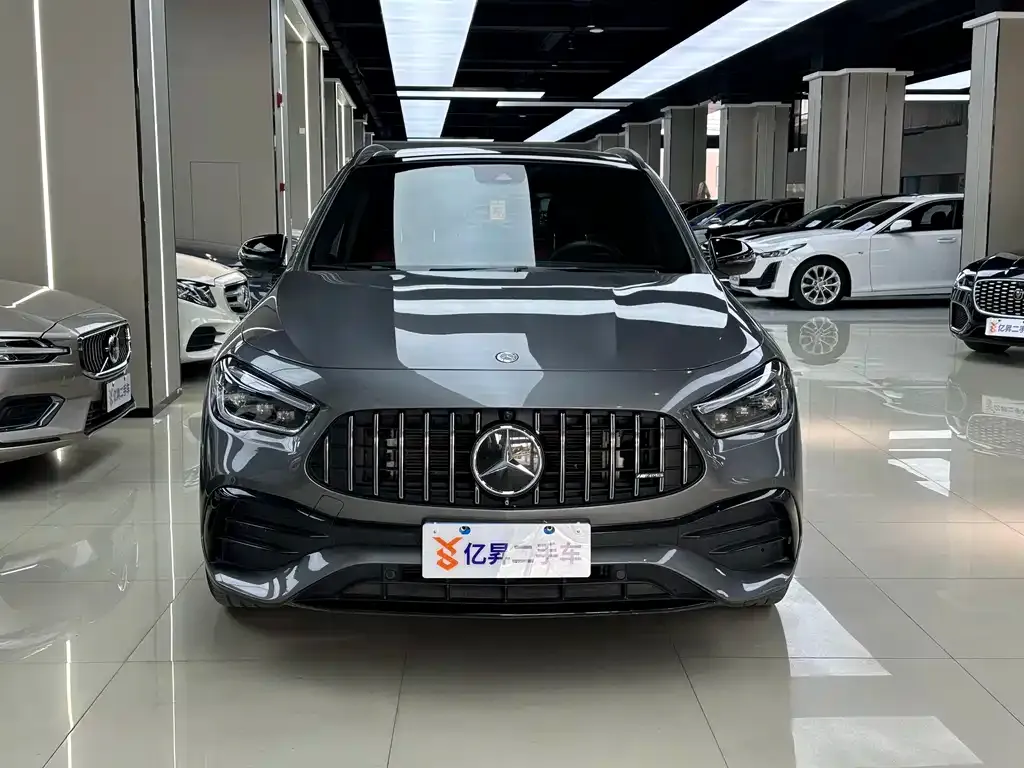 Mercedes-Benz GLA AMG — фото 2