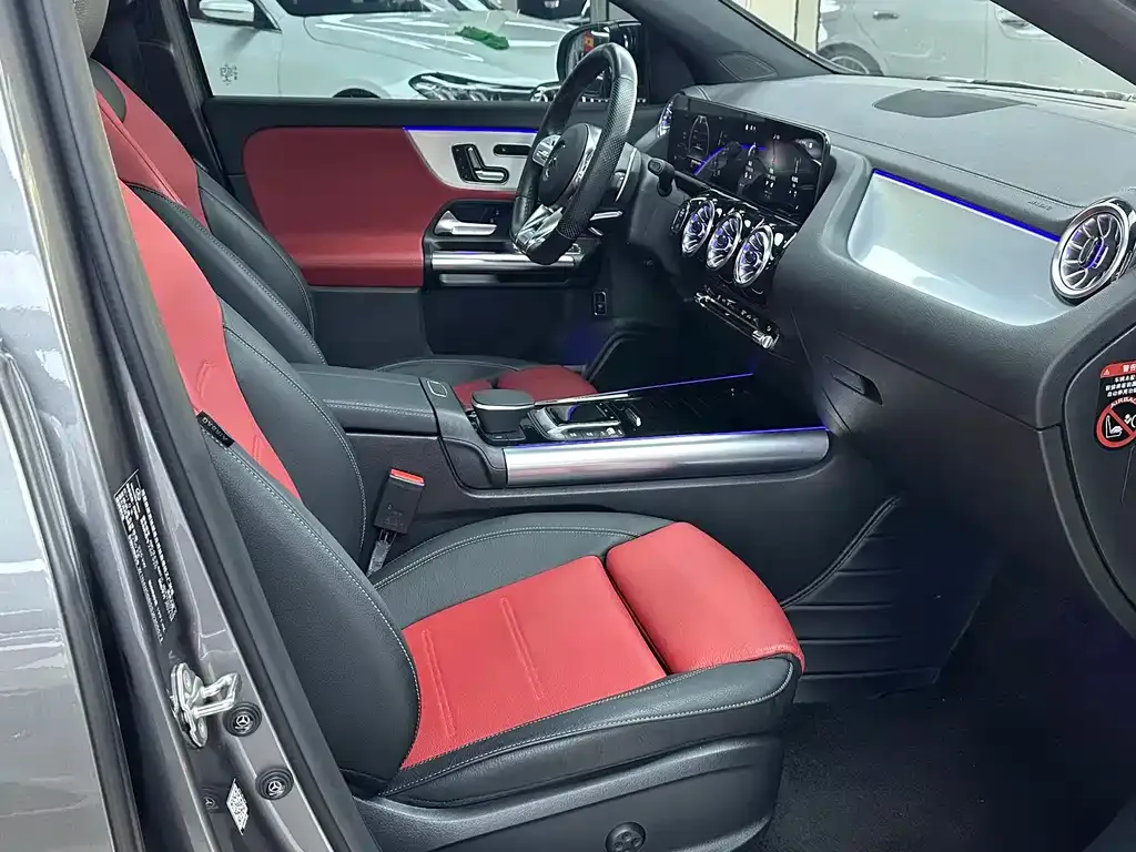 Mercedes-Benz GLA AMG — фото 5