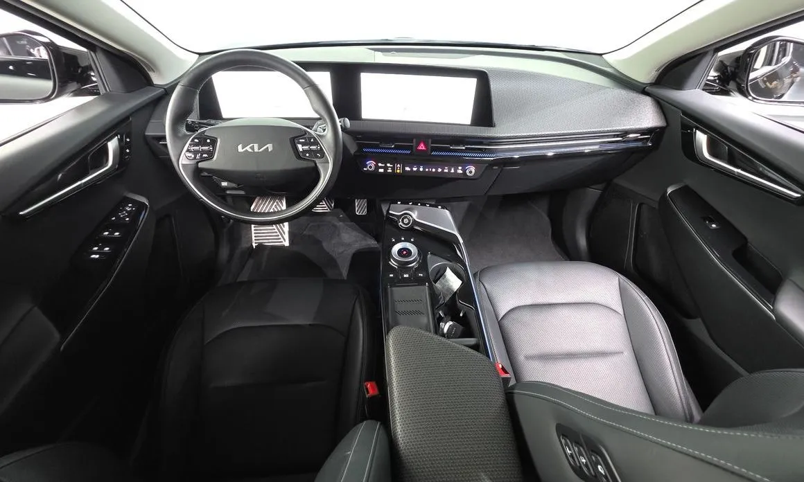 Kia EV6 — фото 10