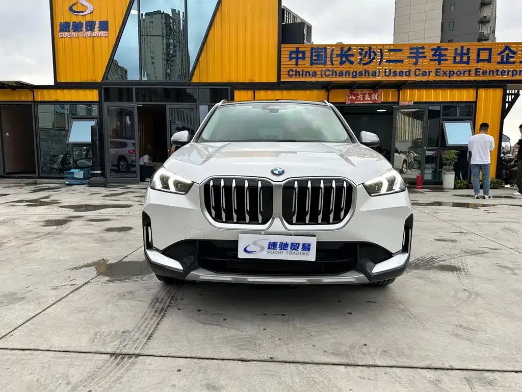 BMW X1 — фото 10