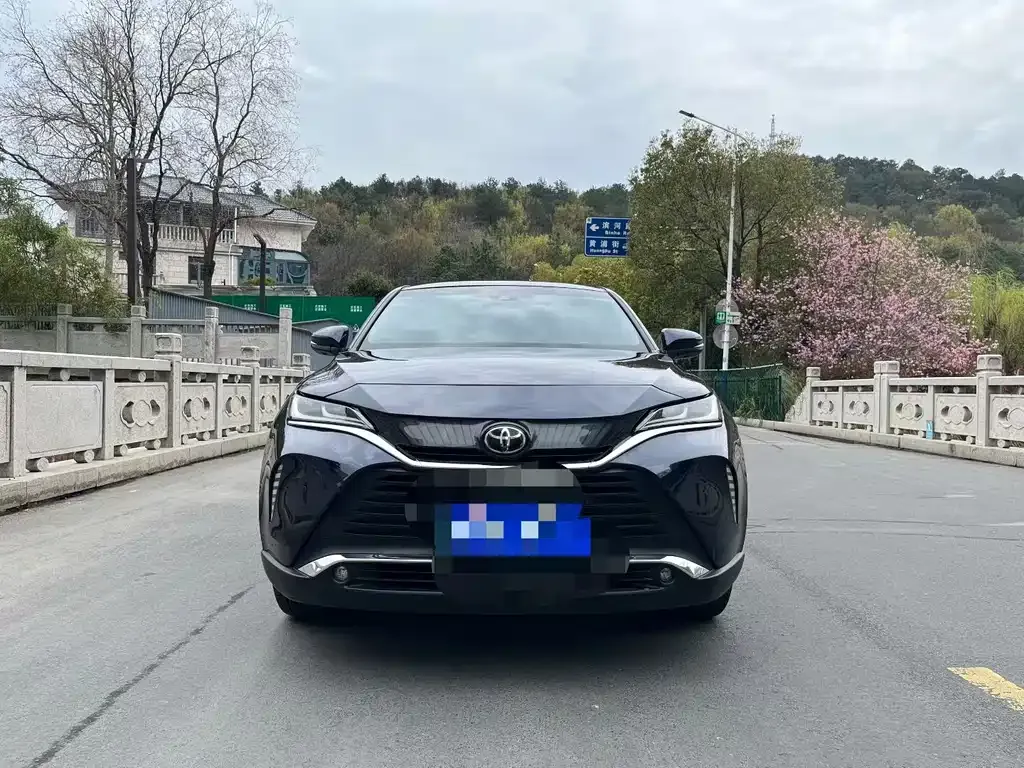 Toyota Harrier — фото 5