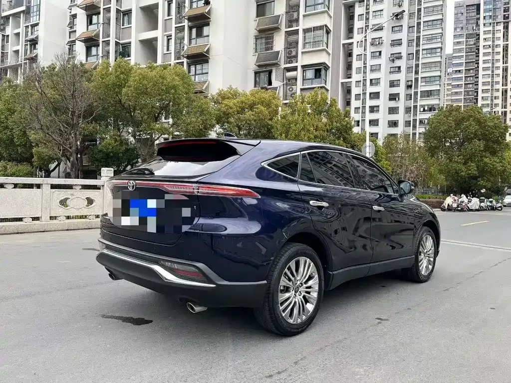 Toyota Harrier — фото 6
