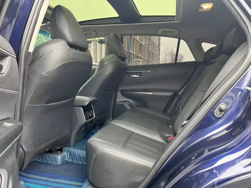 Toyota Harrier — фото 9