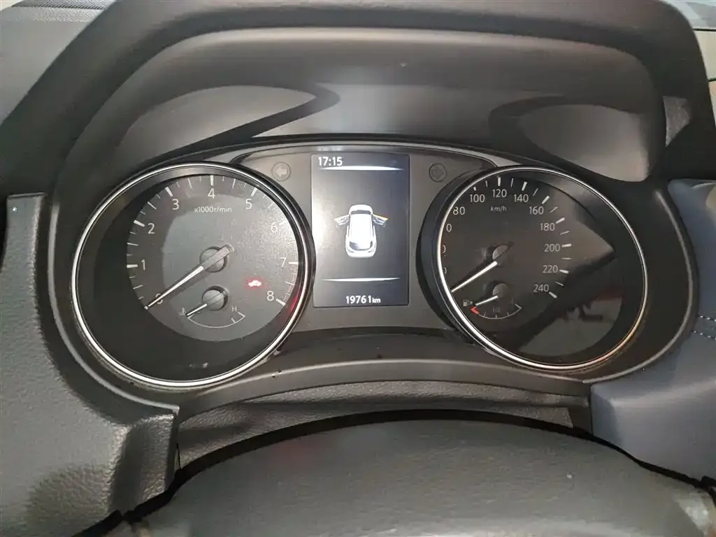 Nissan Qashqai — фото 9