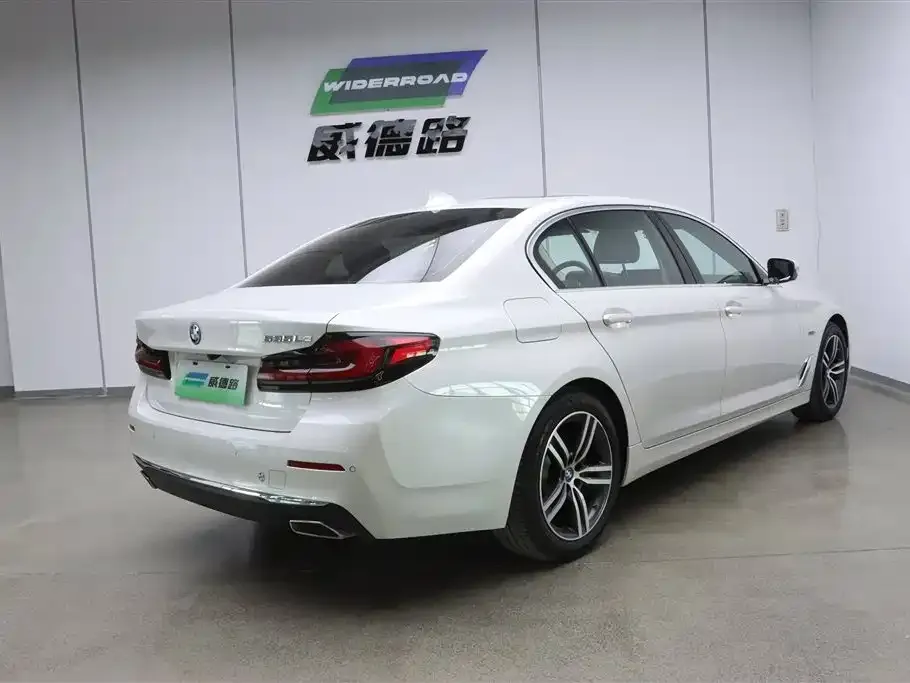 BMW 5 Series New Energy — фото 8