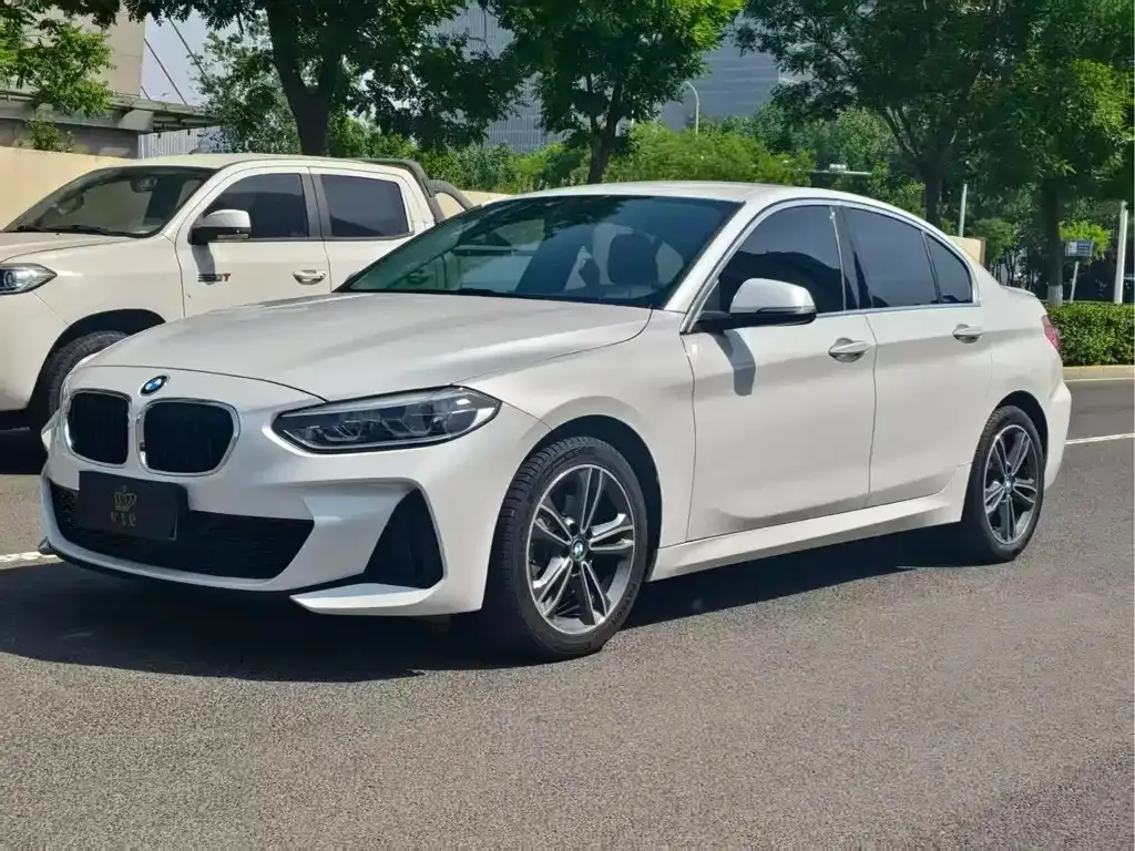 BMW 1 Series — фото 1