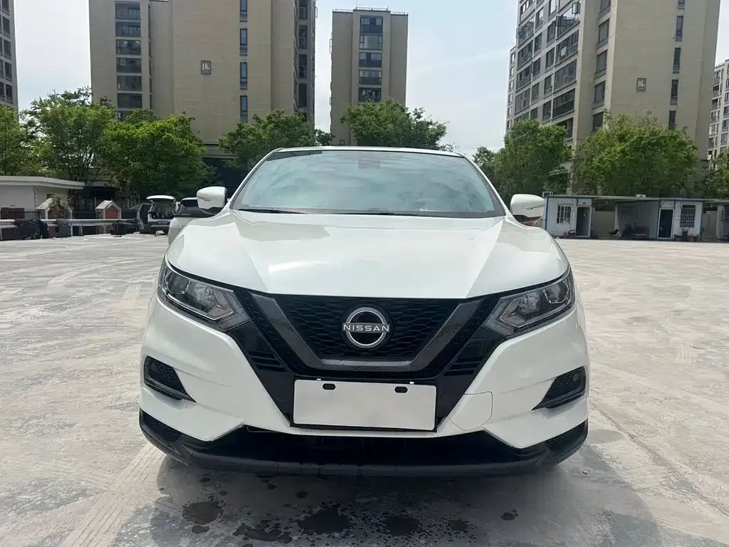 Nissan Qashqai — фото 2