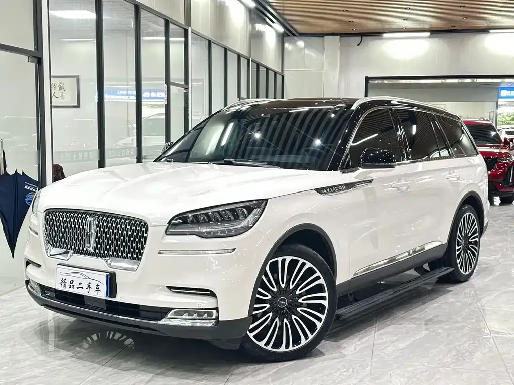 Lincoln Aviator — фото 1