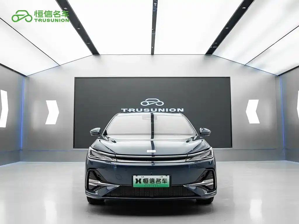 Geely Galaxy A7 — фото 4