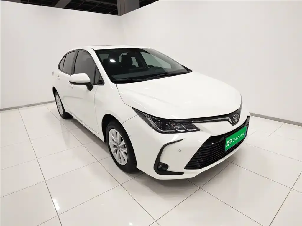 Toyota Corolla — фото 2