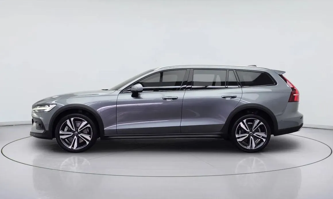 Volvo V60 — фото 4
