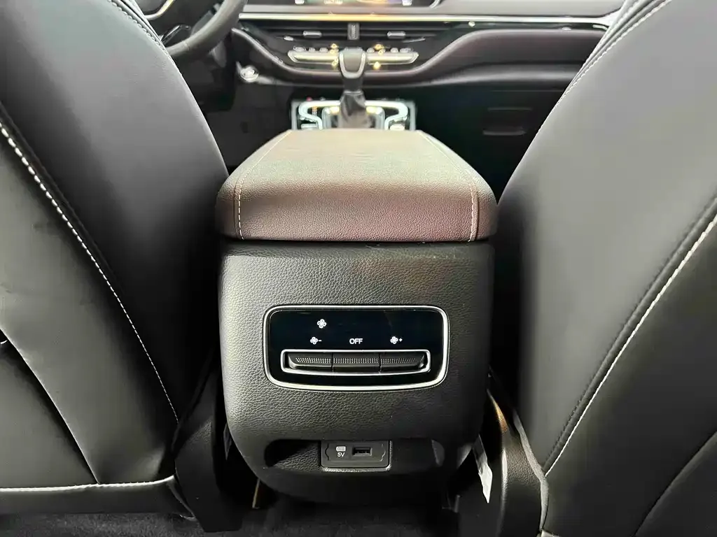 GAC Motor Trumpchi M6 — фото 2