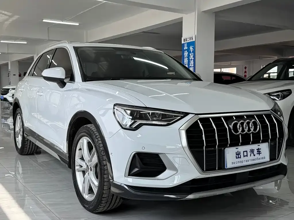 Audi Q3 — фото 3