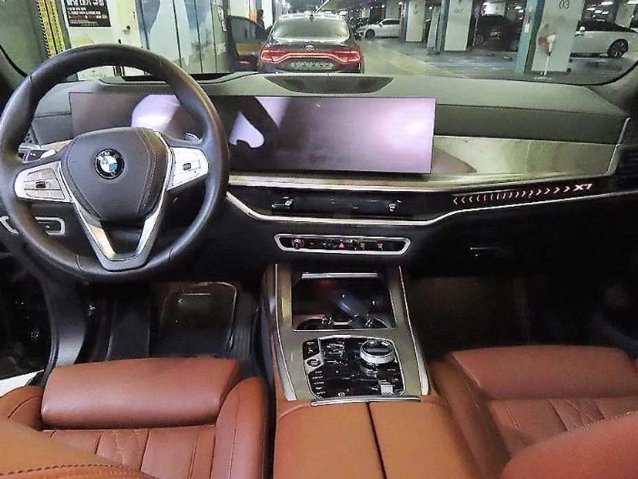 BMW X7 — фото 9