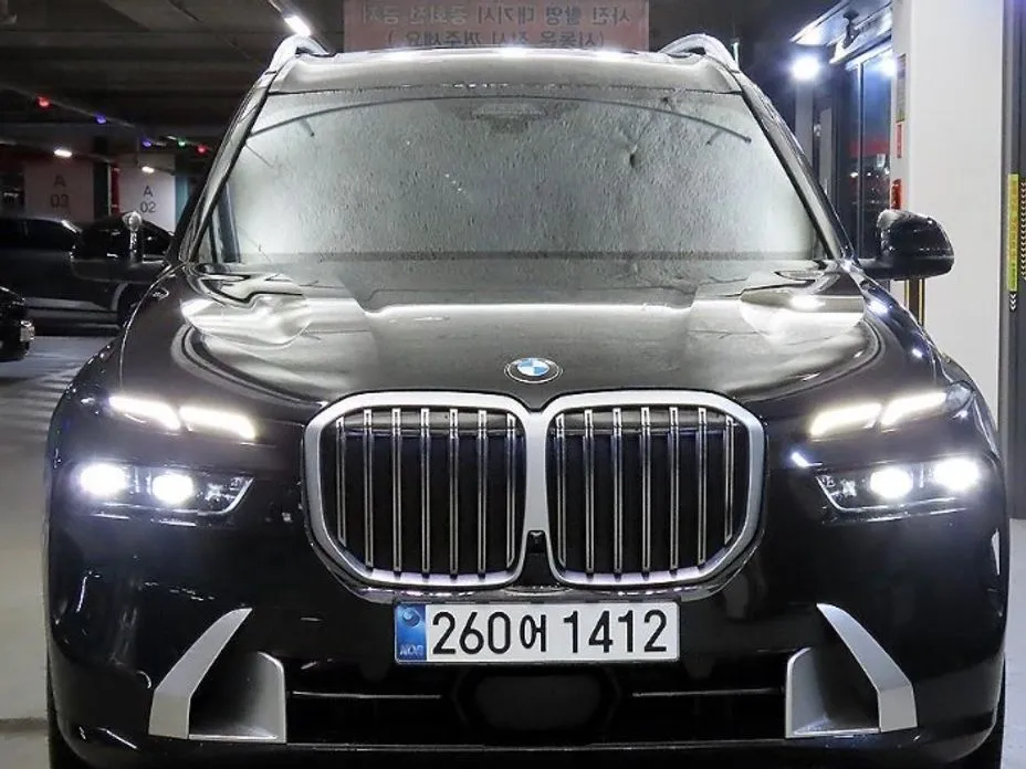 BMW X7 — фото 7