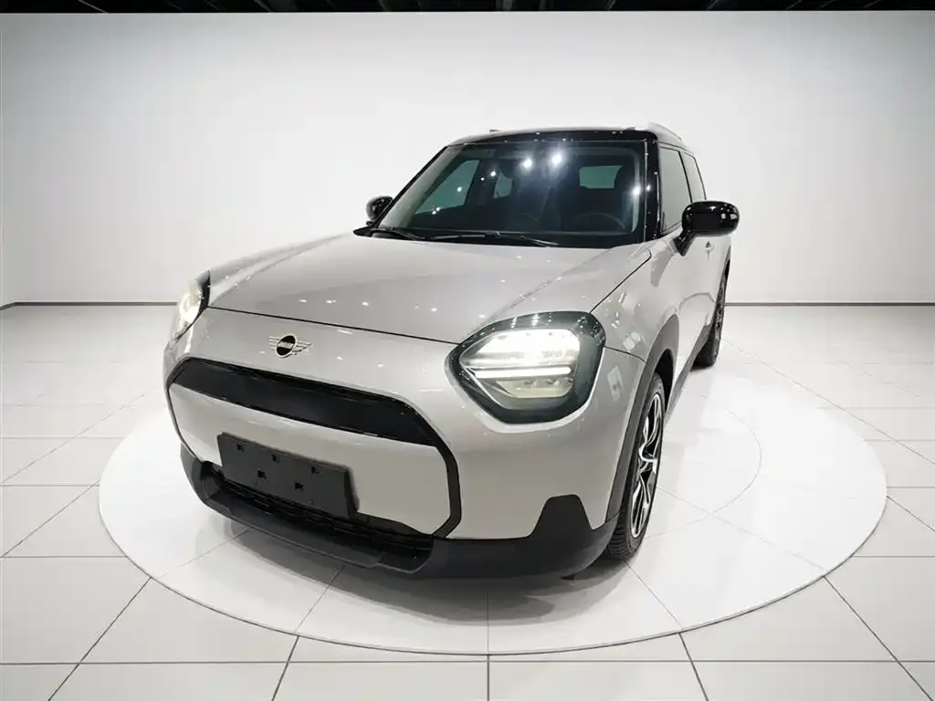 MINI Aceman EV — фото 1