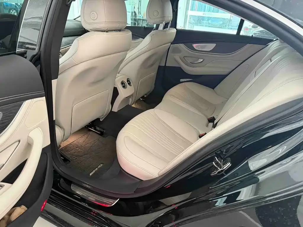 Mercedes-Benz CLS — фото 5