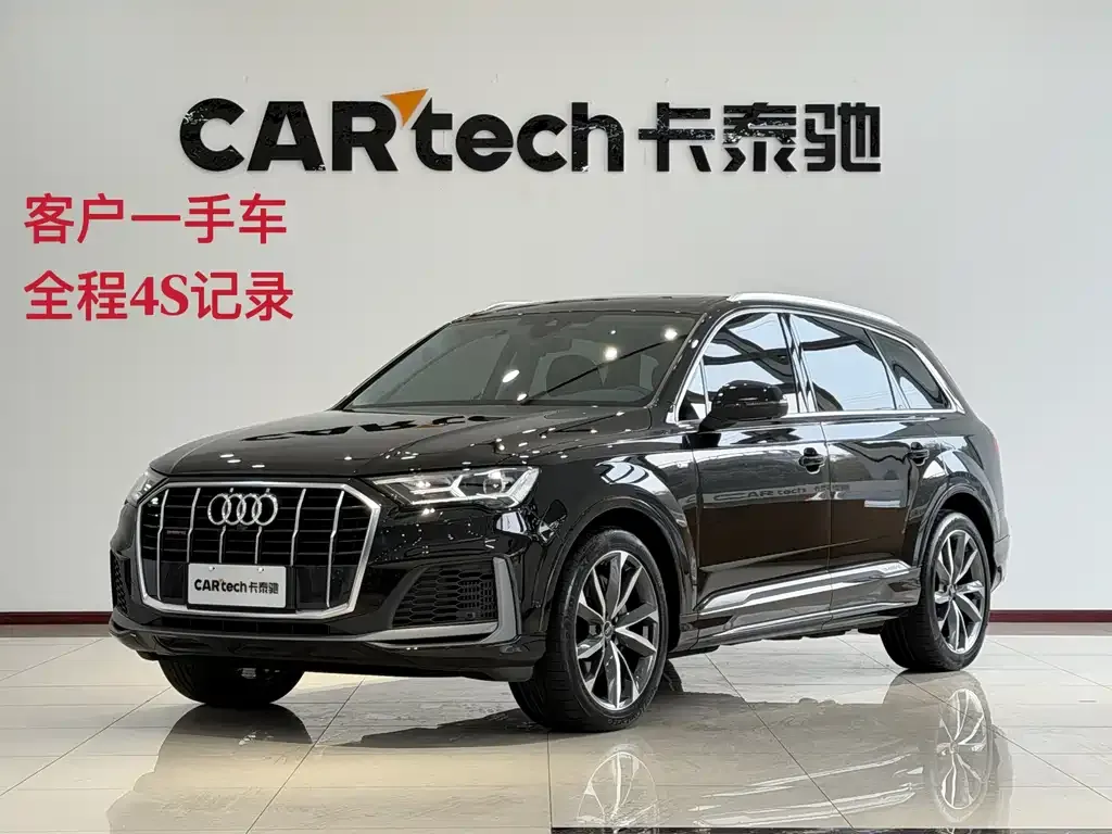Audi Q7 — фото 1