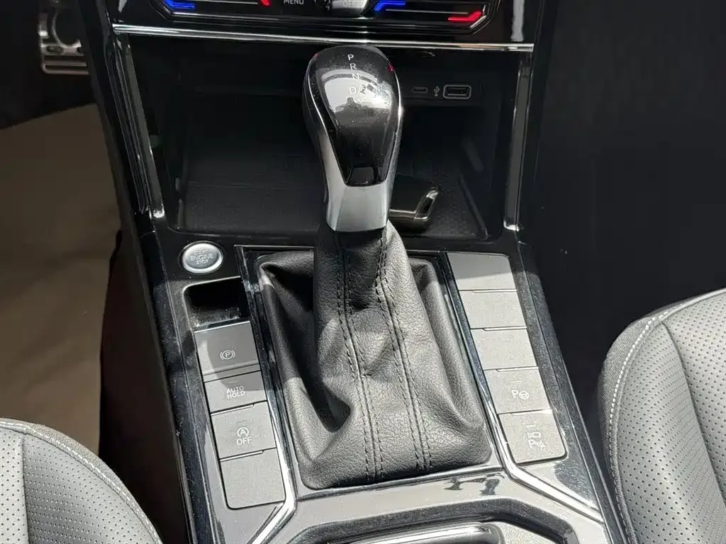 Volkswagen Passat — фото 4