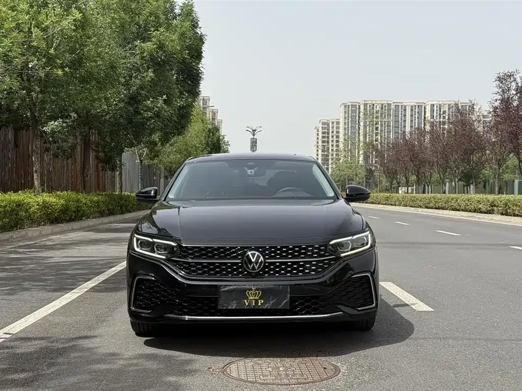 Volkswagen Passat — фото 3