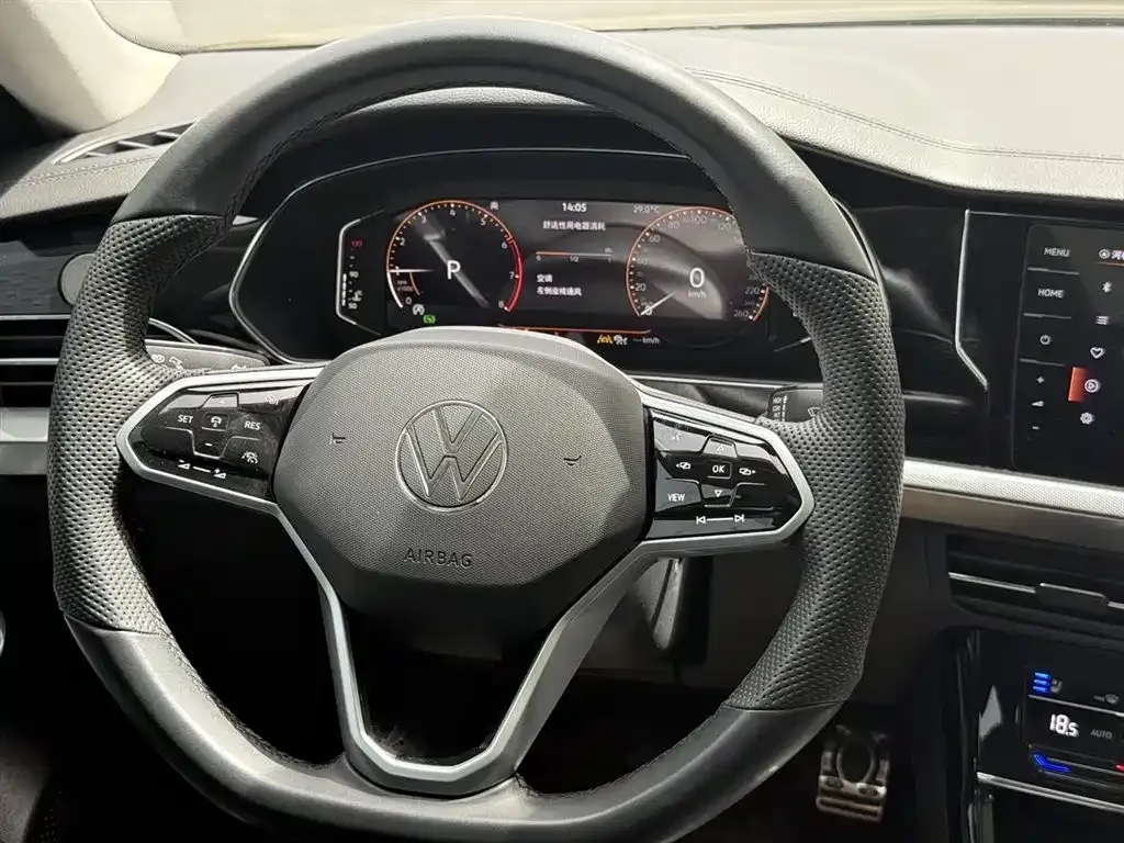 Volkswagen Passat — фото 7