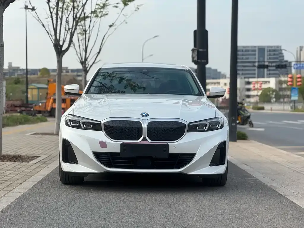 BMW i3 — фото 7