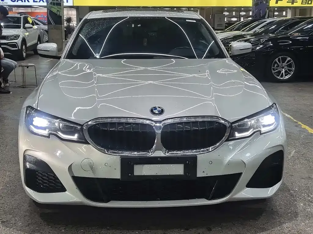 BMW 3 Series — фото 1