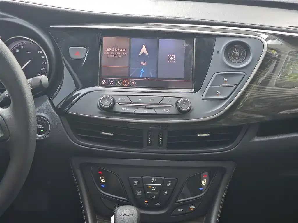 Buick Envision Plus — фото 4
