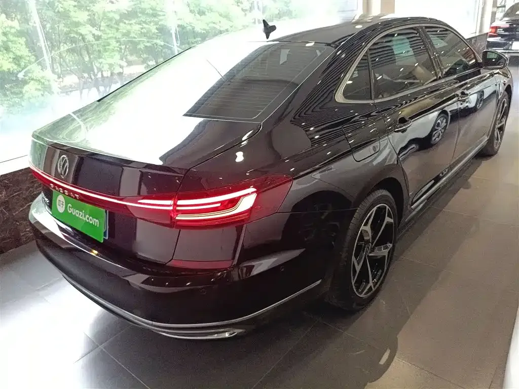 Volkswagen Passat — фото 4