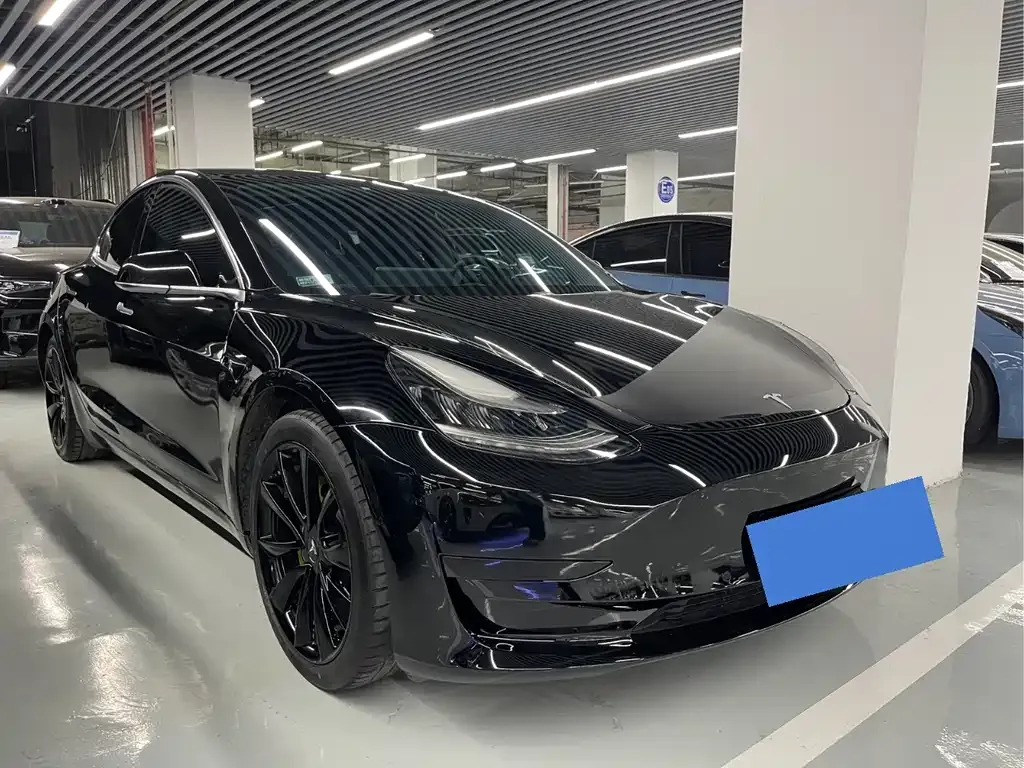 Tesla Model 3 — фото 6