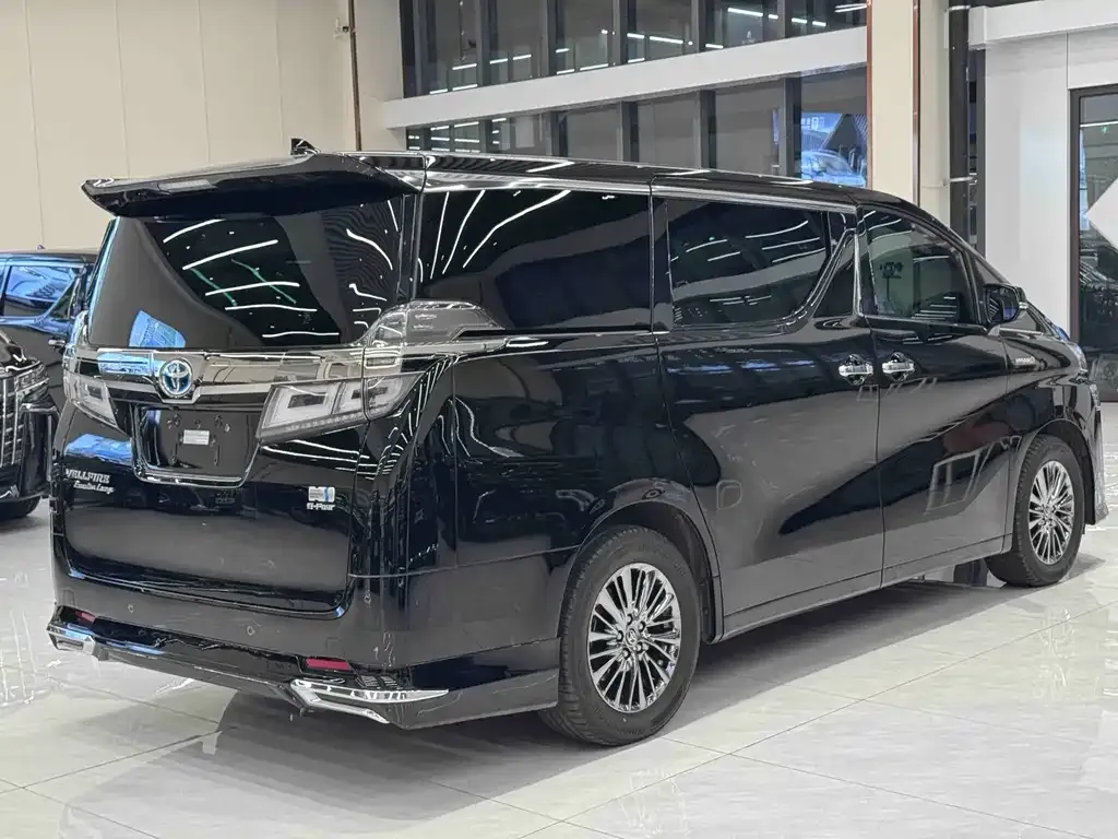 Toyota Vellfire — фото 5