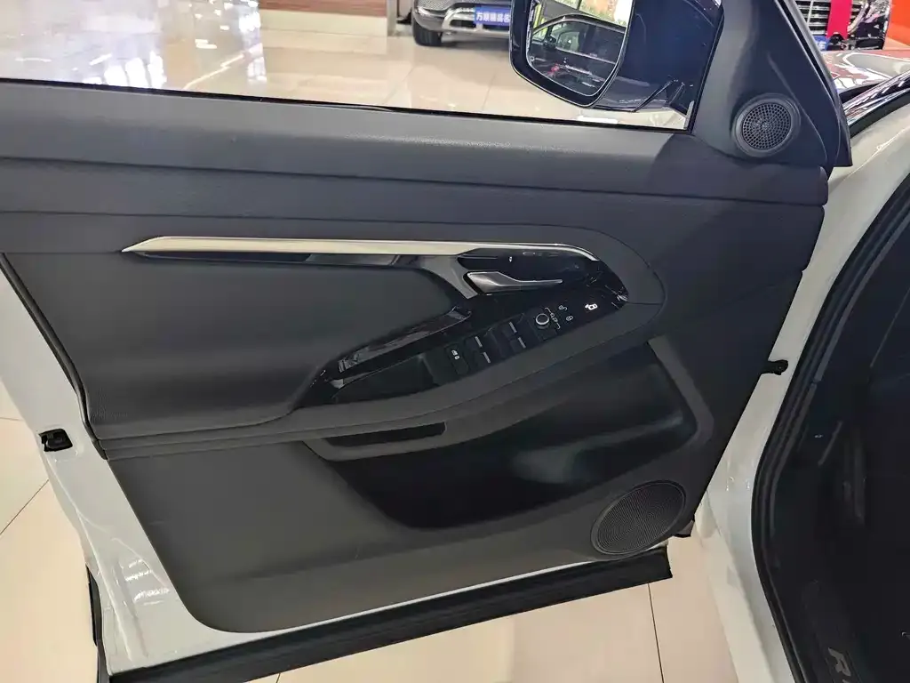Land Rover Evoque — фото 2