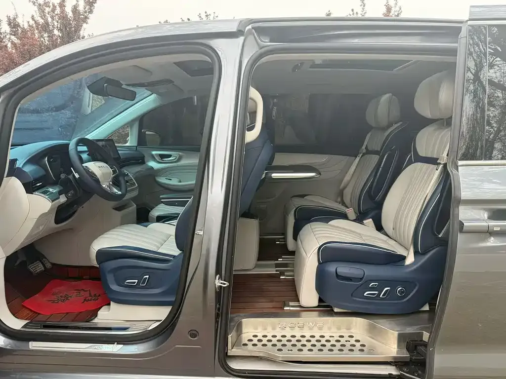 Roewe iMAX8 — фото 2