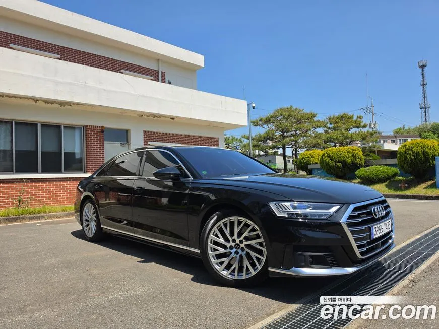 Audi A8 — фото 10