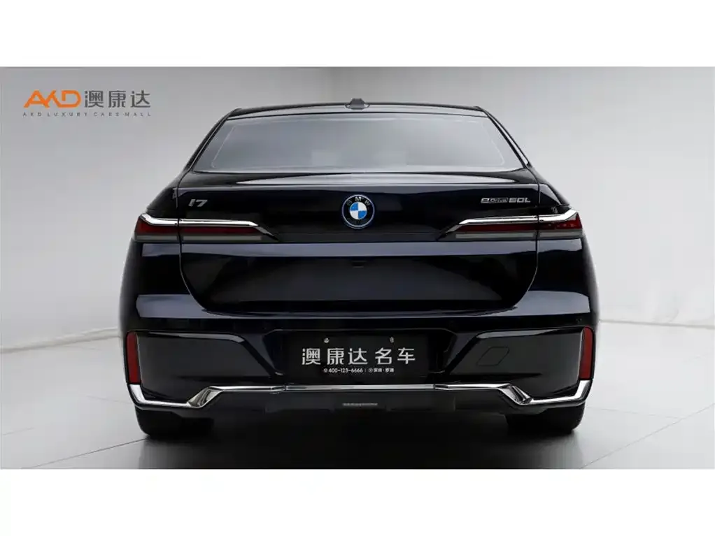 BMW i7 — фото 6