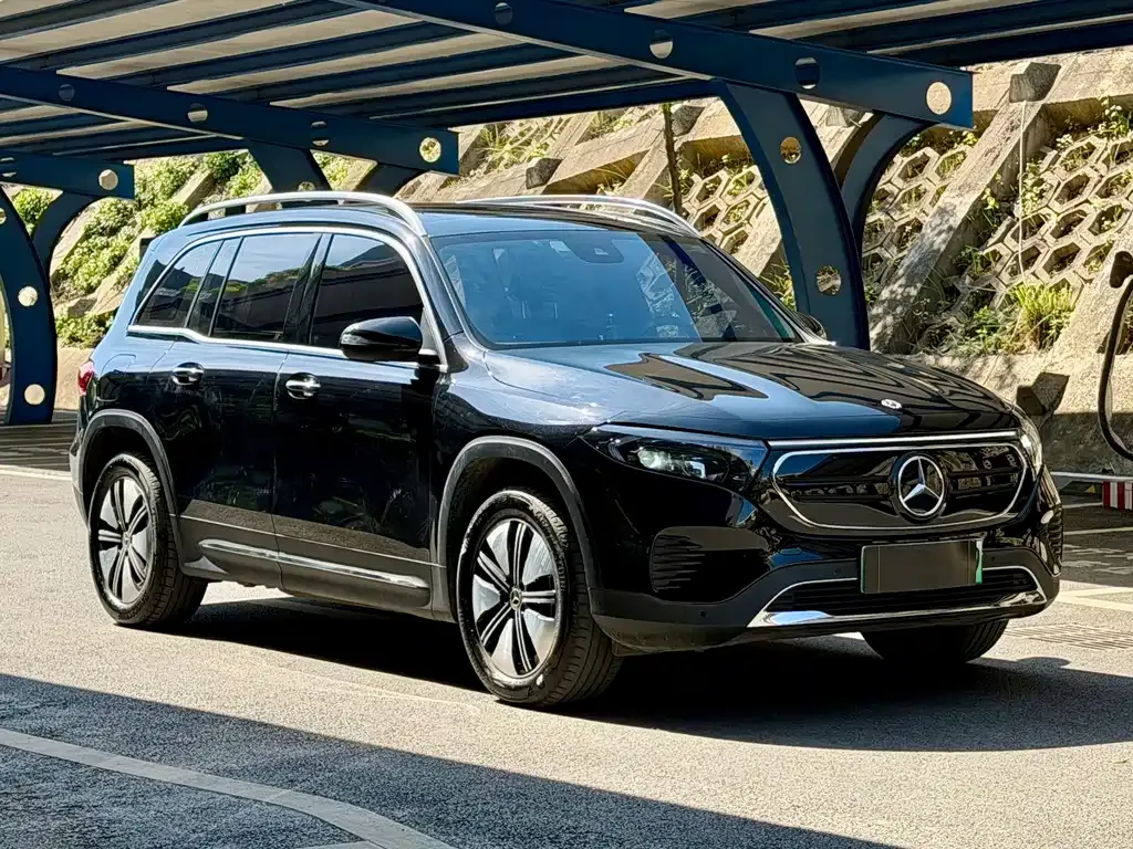 Mercedes-Benz EQB — фото 8