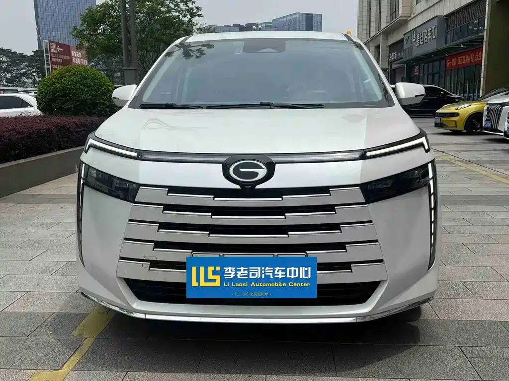 GAC Motor Trumpchi E8 — фото 1