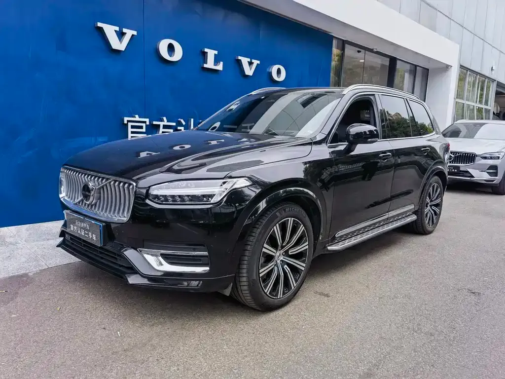 Volvo XC90 — фото 1